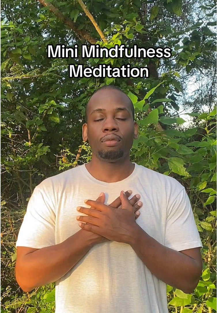 Ground down with us:) #minimeditation #grounding #guidedmeditation 