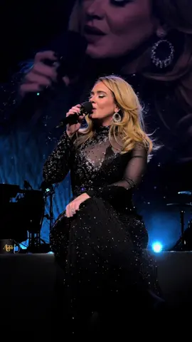 Mi #weekendswithadele. El front row de mi vida. 💫✨ #adele #vegas #makeyoufeelmylove #caesarspalace 