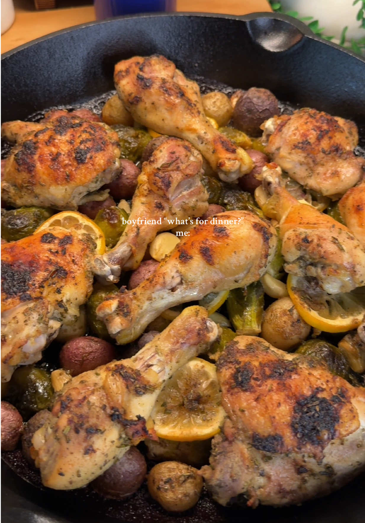 starting the spring season off with this herb lemon skillet roast chicken dinner🍋🌿🍗with gemstone potatoes & brussel sprouts - it’s easy, flavorful, and so delicious! I’m always a big fan of a one pan dinner- set it and forget it is the way to go! Ingredients: - 1.5 lb chicken thighs (bone in, skin on) - 1.5 lb chicken drumsticks - 24 oz gemstone potatoes, cut in half - 12 oz halved brussel sprouts - 2 tbsp avocado oil - 1-2 tsp each salt, pepper, onion powder, garlic powder - 1 head garlic cloves - 1 lemon, cut into thin slices marinade: - 1/3 cup avocado oil - juice of 1 large lemon (about 2 tbsp) - 1 tbsp fresh rosemary, finely chopped - 1/2 tbsp fresh thyme, finely chopped - 1 tsp chicken bouillon - 1-2 tsp each salt, pepper, onion powder, garlic powder *marinate chicken in refrigerator for at least 20 minutes. save some marinade to drizzle on top pre-heat the cast iron skillet on the stove until hot before placing potatoes and brussel sprouts cut side down. top with rest of ingredients then bake at 400°F for 45-55 minutes until chicken skin is crispy and cooked through to 165°F. #DinnerIdeas #sundaydinner #roastchicken #chickendinner #easychickenrecipe #easydinnerrecipes #mealinspo #onepanmeal #chickenandpotatoes #lemonchicken #sundayroast #springrecipe #springdinnerideas #skilletdinner #skilletchicken #whattomakefordinner #weeknightdinner #EasyRecipe #cookwithme #Foodie #foodporn #creatorsearchinsights 