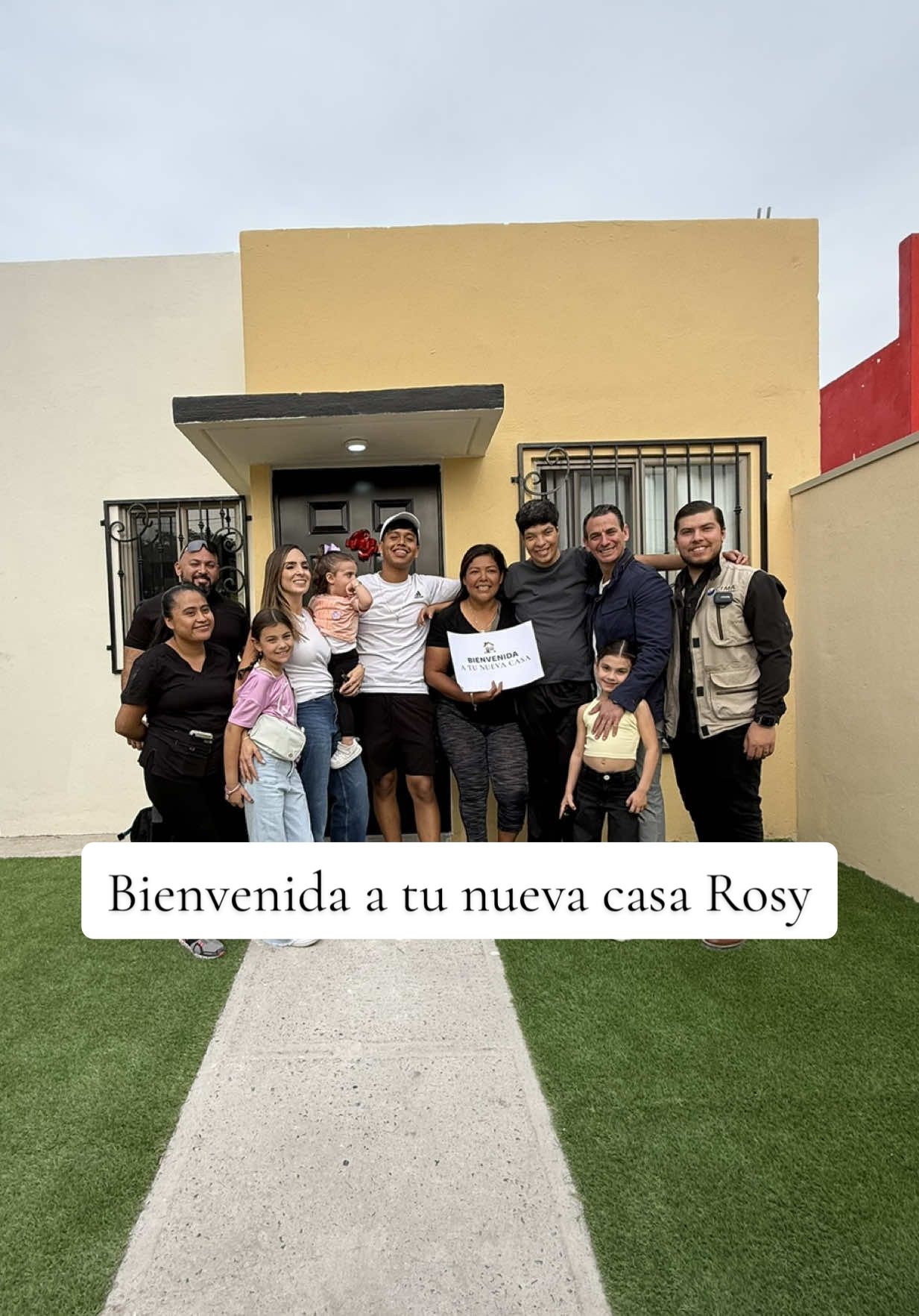 RECIPROCIDAD 🏠 esta es la historia detrás de la nueva casa de Rosy ❤️ Gracias 🙏 Gracias a todos los que participaron en esto 🙏 @Alfredo Villalobos @ProDesk STONIA, GRUPO COMPRE y VIDRIOS EL CASTILLO 🏡