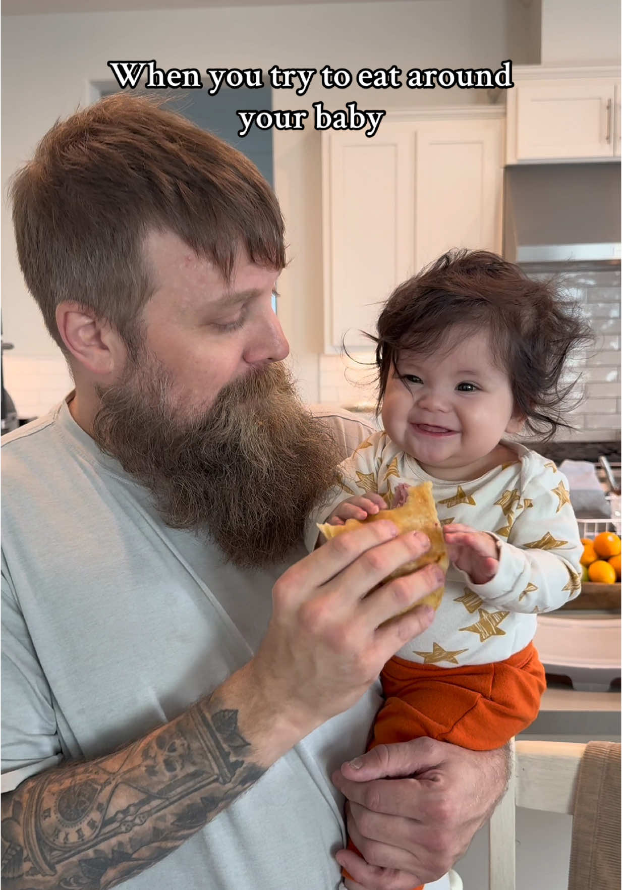 She wants to eat everything 😅 #babies #baby #babyfever #teethingbaby #hungry #hungrybaby #cutebaby #dadsoftiktok #dadlife #MomsofTikTok #babiesoftiktok #fyp 