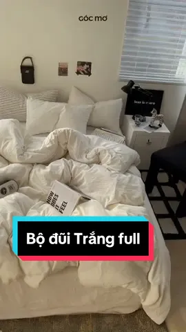 Bộ ga đũo màu trắng full tiêu chuẩn khách sạn tạo cho căn phòng cảm giác sạch sẽ, cao cấp nhưng cũng không kém phần hiện đại, tinh tế 😍😍 #gocmo #decor #changa #phongngudep #trangtrinha #trangtriphongngu #minimalist #cotton 
