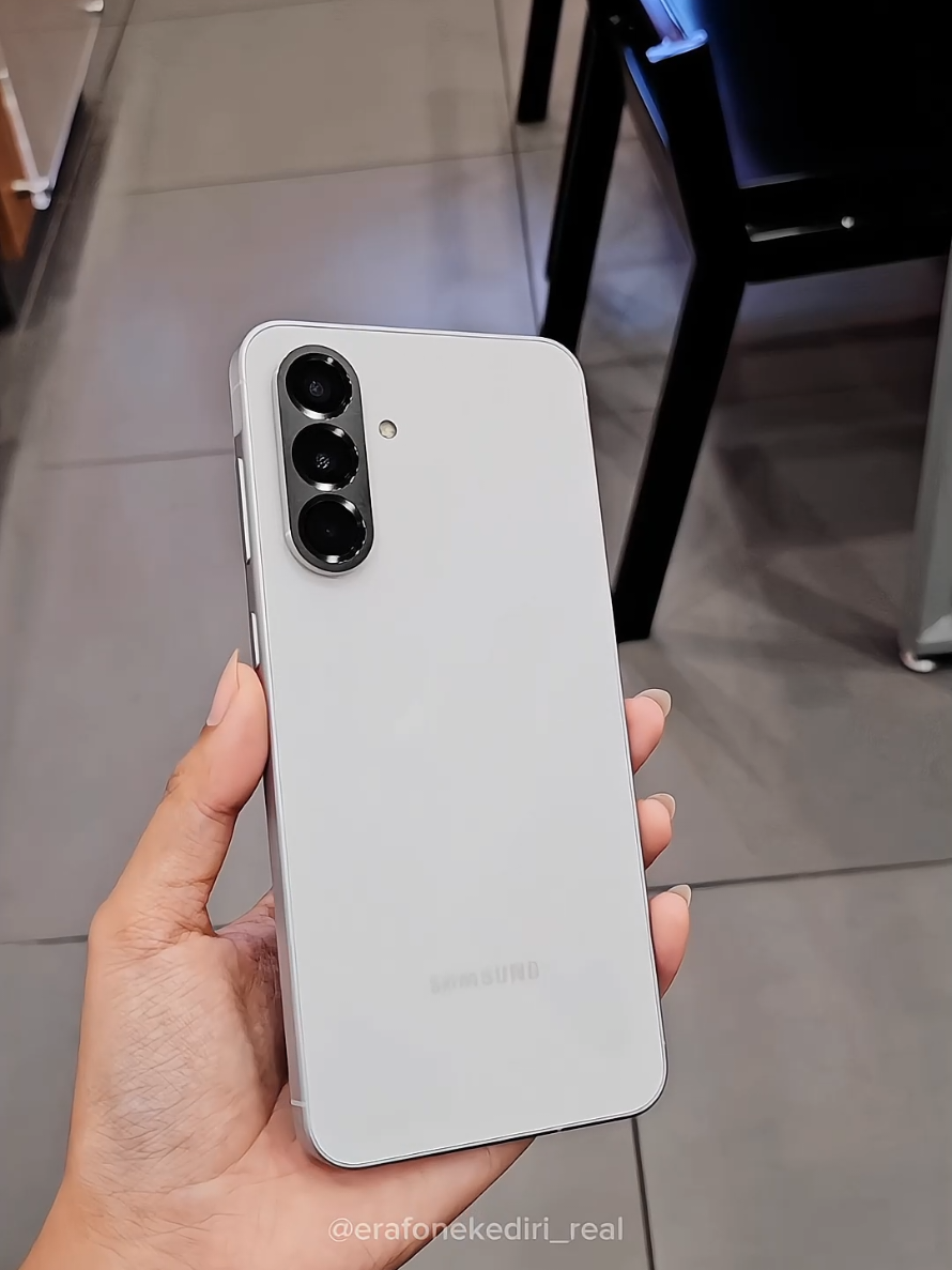 Pesone A56 Light Grey🔥 #fyp #fypage #fyppppppppppppppppppppppp #samsung #samsunga56 #a565g #samsunggalaxya56 #samsunggalaxy #lightgrey #grey #samsunga55 