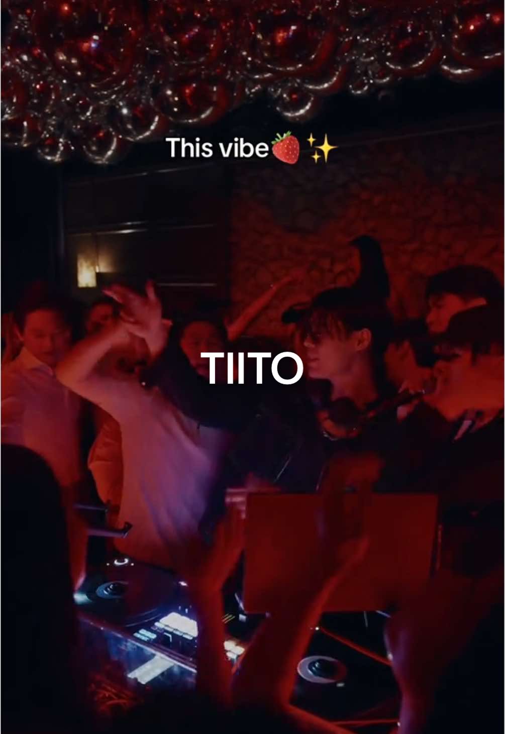 Lucky for you that what i like🍓✨ ⚡️DJ TIITO @dj.tiito  📍TOD Langsuan, The Duchess  Hotel, Bangkok #TODLangsuan #DJTIITO #DJTIITOTOD #TruthorDareBKK #TruthorDareBangkok #Bangkok #บาร์กรุงเทพ #บาร์  #บาร์หลังสวน