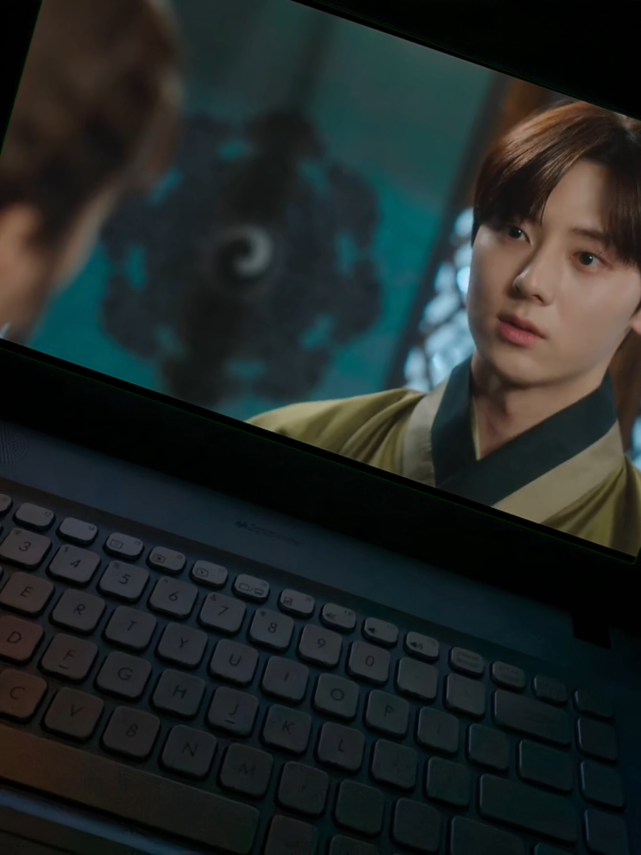 Woy scene ini lucu juga plis🤣😭 kaya lagi ngeintrogasi suami yg selingkuh 😭 #drakor #alchemyofsouls #season1 #leejaewook #jungsomin #hwangminhyun #scene #lucu 