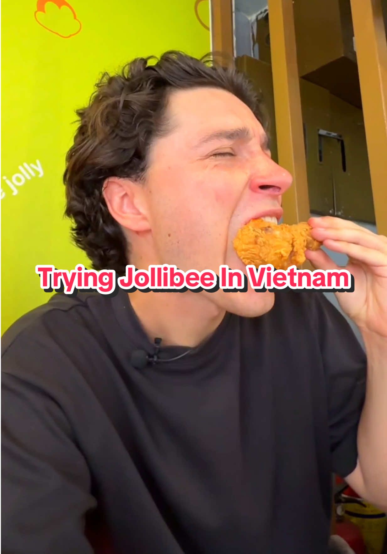 Trying Jollibee In Vietnam For The First Time! 🇻🇳 #vietnam #jollibee #fastfood #philippines #vietnamese 