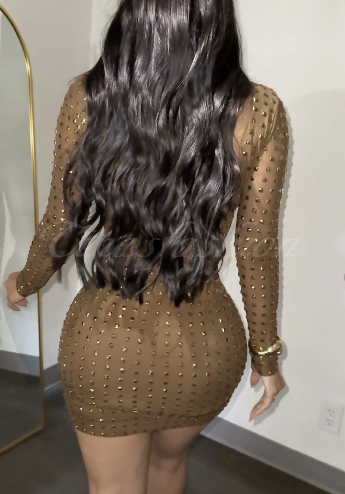 Súper súper cute dresses! Para comprar click link en bio⬆️ #goviral #onlinenow #foryoupage #fypシ #tinasfashion #tinasbabe #fyp #Love #snatch #beauty #OOTD #foryou #onlyforyou #trending #tiktok #trend #quinceañera #wow #workout#ex 