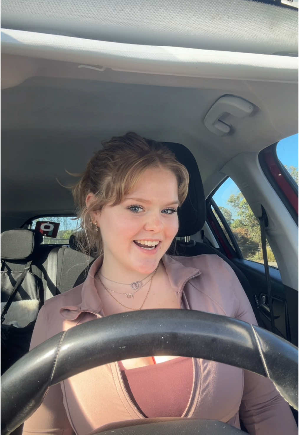 cosplaying clean girl as if i’m not the nastiest bitch ever #bananaclip #bbljacket #cleangirl #fyp #trending 