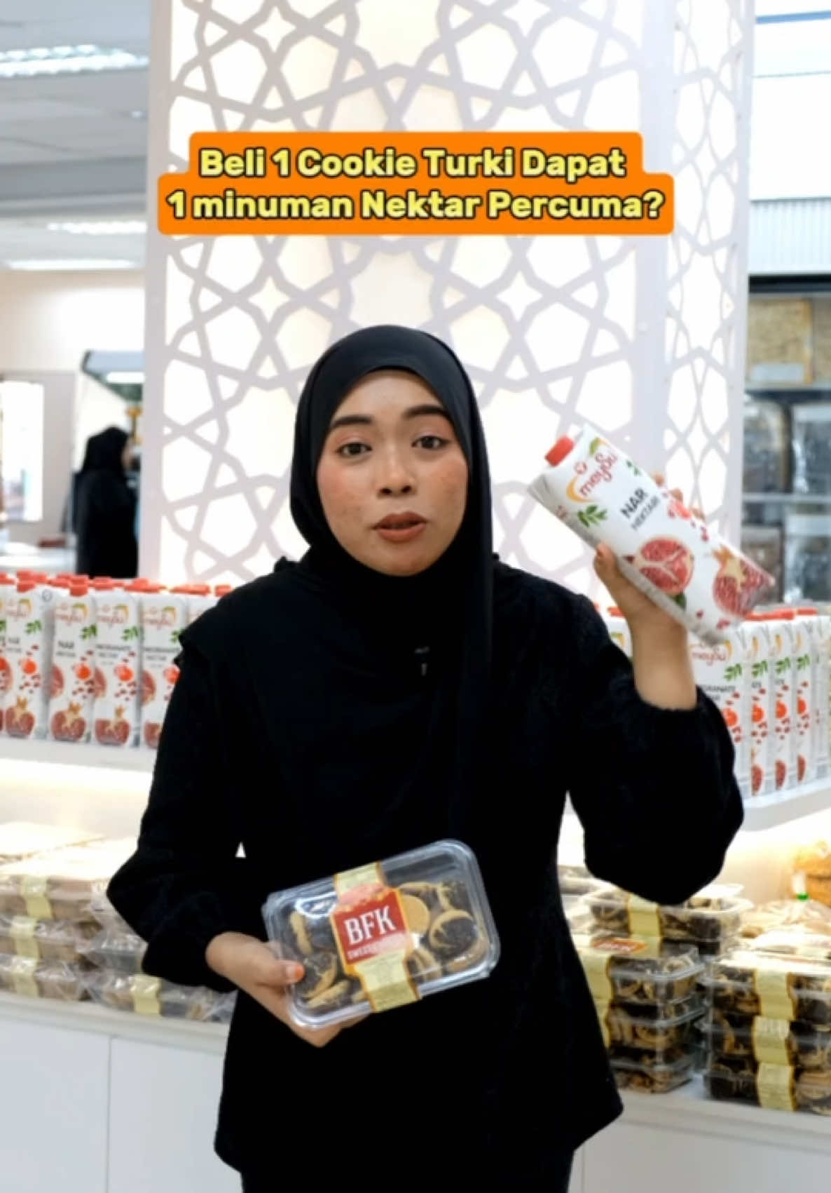 🎉 PROMOSI HARI RAYA! 🎉 Beli SATU Turki Cookies, dapat PERCUMA SATU Mesyu Nectar Pomegranate! 🍪🍹 Dapatkan di semua outlet Mahnaz Food berdekatan anda! 🏃‍♀️💨 ✨ Tunggu apa lagi? Jangan lepaskan peluang ini! ✨ #MahnazFood #Promo #Free 