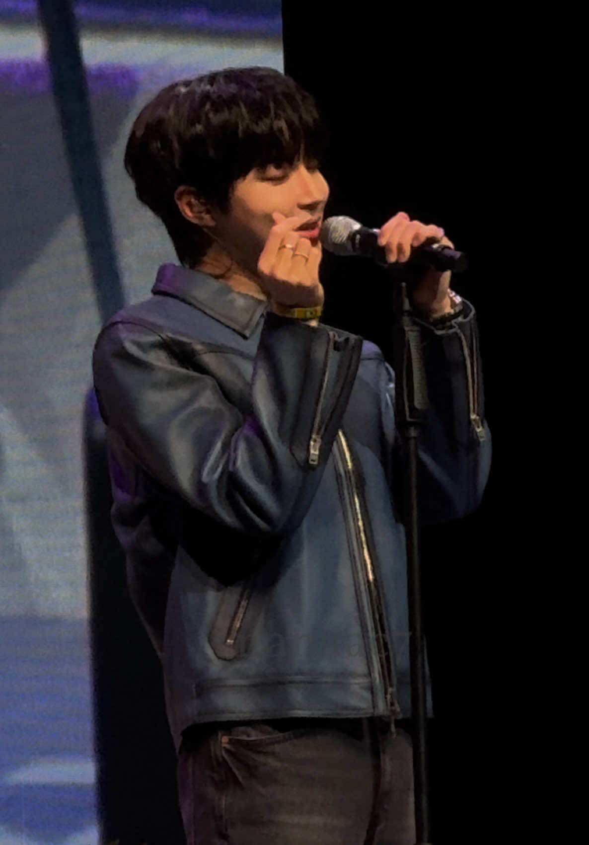 Love me again 🥹🤩 hwang in yeop in brazil #hwanginyeop #kimtaehyung #fanmeeting #brasil 