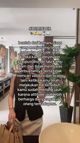 🗣️: “dia selingkuhan,dia cewe perebut”