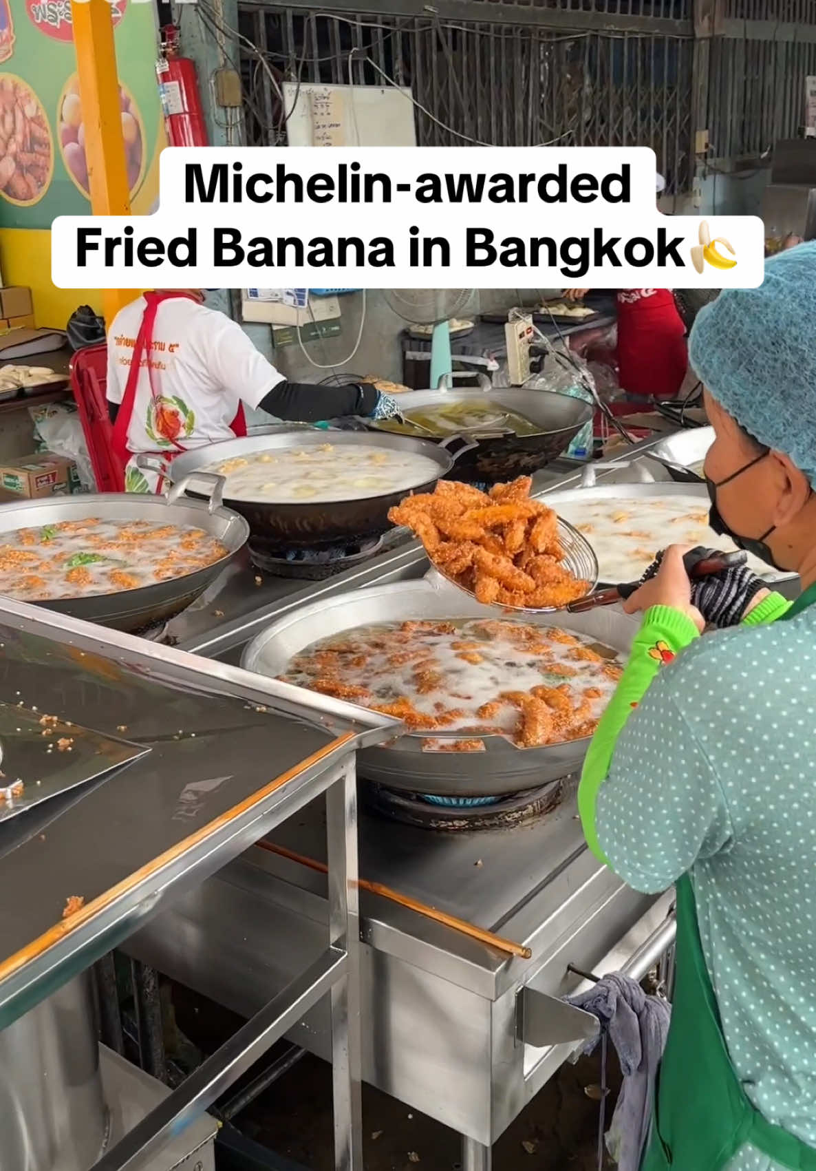 Who is amazed by their special oil spinner?✨#fyp #Foodie #bangkok #thailand #streetfood 