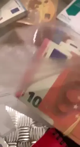 @alex_card0