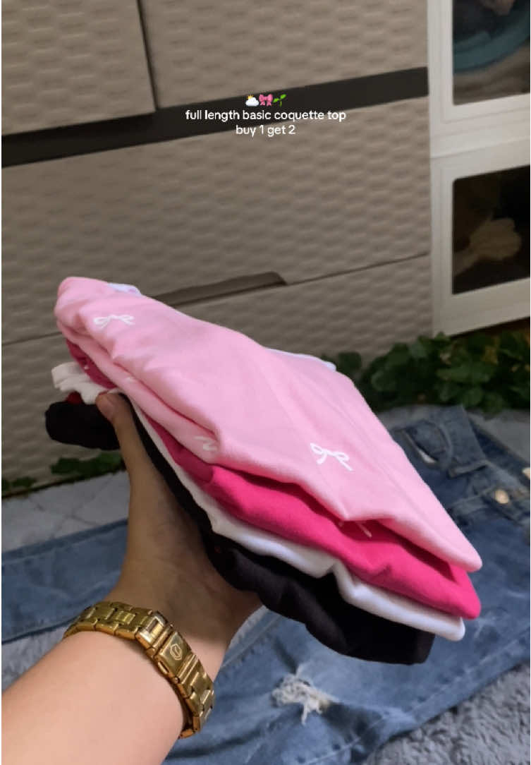 120pesos lang may 2pcs top kana😍💗