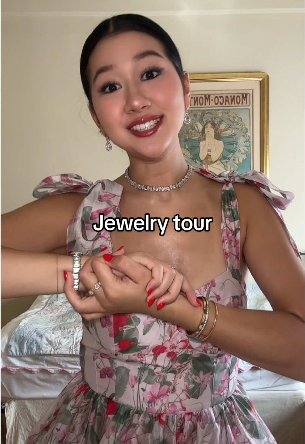 Put on my jewelry with me🤗 #girls #jewelrytok #vancleef #luxury #richkids #jewelrytour #fyp  