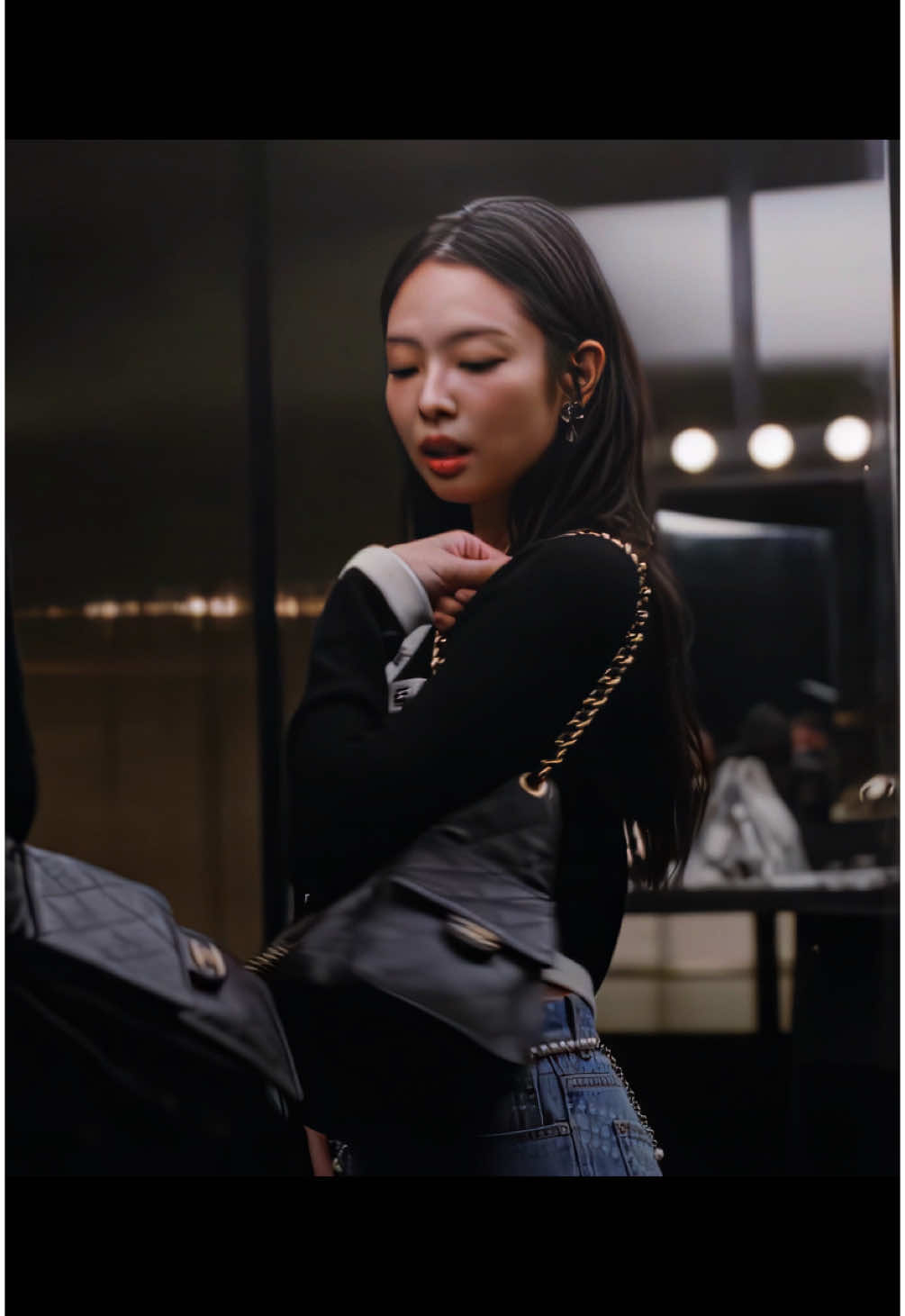 jennie for CHANEL 2025 //quick edit #jennie #jenniekim #jennieedit #jennieblackpink #blackpink #blackpinkedit #kpop #kpopedit #kpopfyp #chanel chanel 2025 handbag jennie campaign edit 