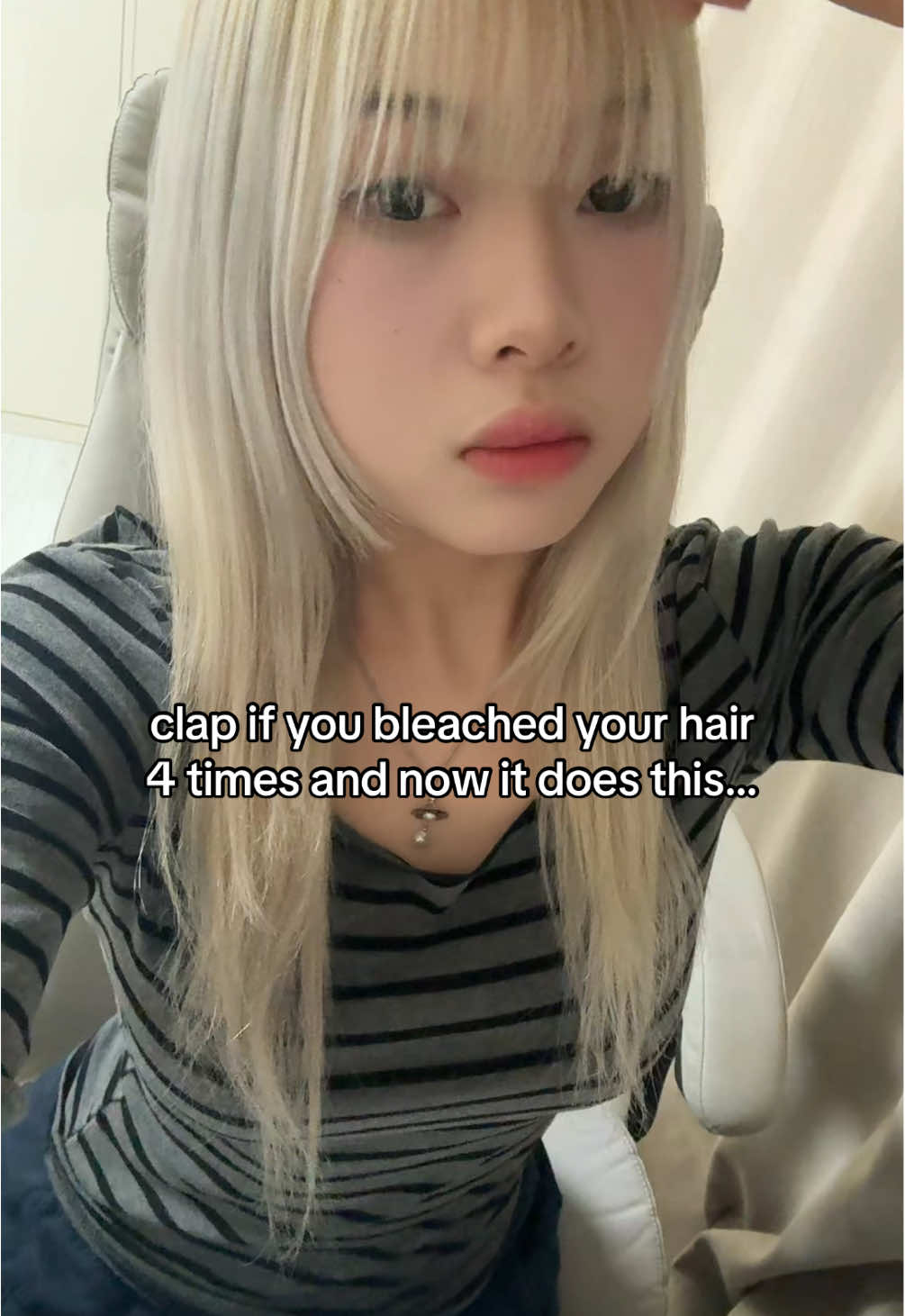 just an Asian girlie who likes white hair 😭 but fr my hair is so dead 💀 #fyp #05 #syd #relatable #hair  #bleach #asian #trend