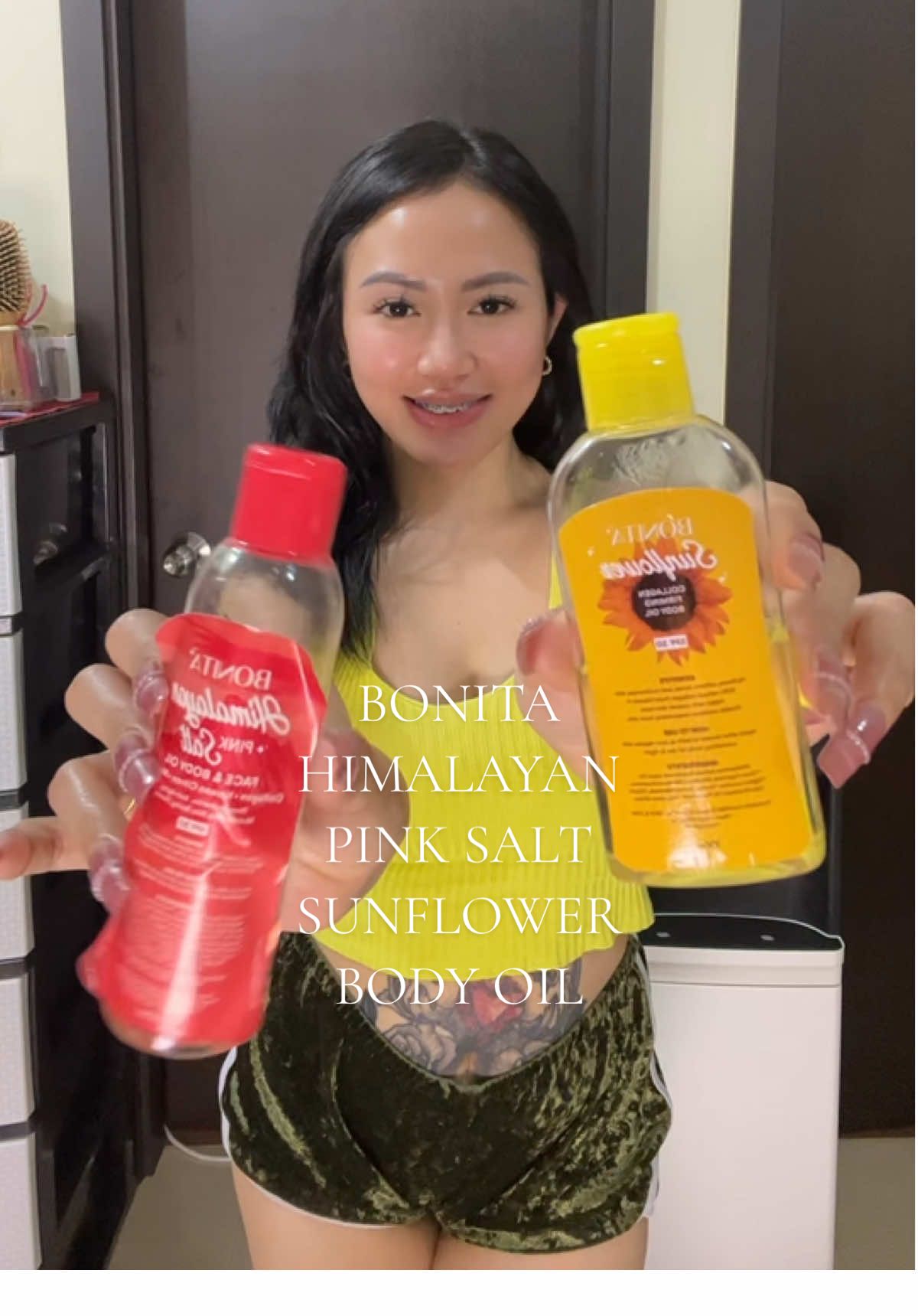Say hello to brighter & smoother skin!  This Sunflower & Himalayan body oil is infused with natural ingredients for a visibly improved tone and texture! 🥰✨#bonita #sunfloweroil #himalayanpinksalt #skincare 