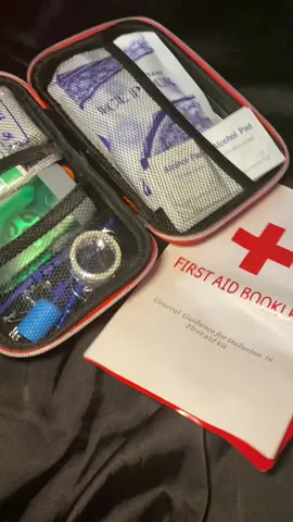 Superb must have to mapa indoor or outdoor kaman in case of emergency! 💯 Very handy din ng kit bag kaya di accessible to use ✨  Get yours now too!  #firstaidkit 