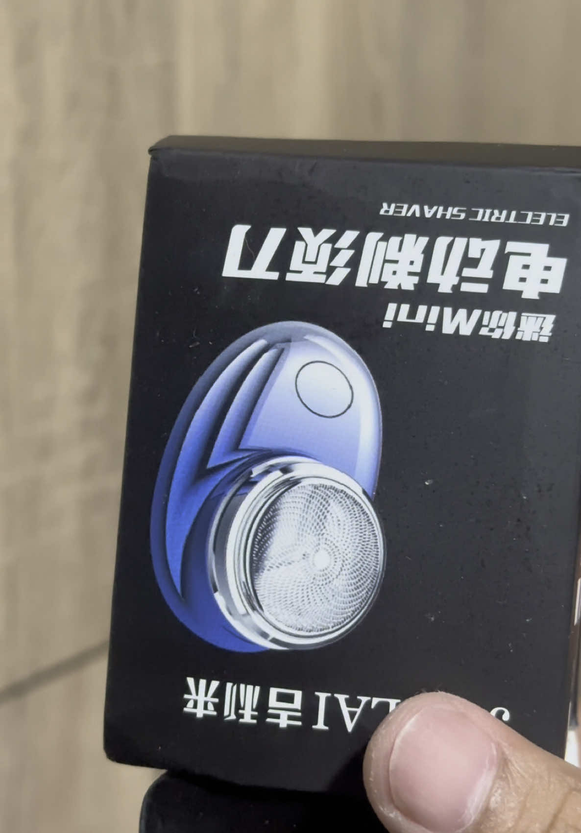 Portable Beard Shaver Men's Mini electric shaver #fyp #tiktok #viral #viralvideo #minishaver #minielectricshaver 