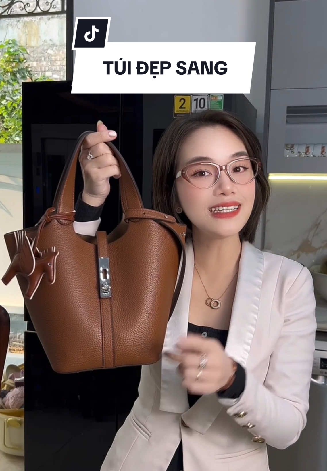 Kèm thêm bé Ngựa xinh iu quá nè mix đồ cưng xỉu #túi  #tuixach  #tuixachnu #tuidilam  #tuidihoc  #tuisangchanh  #tuixinh  #tuiquangchau  #emyvu 