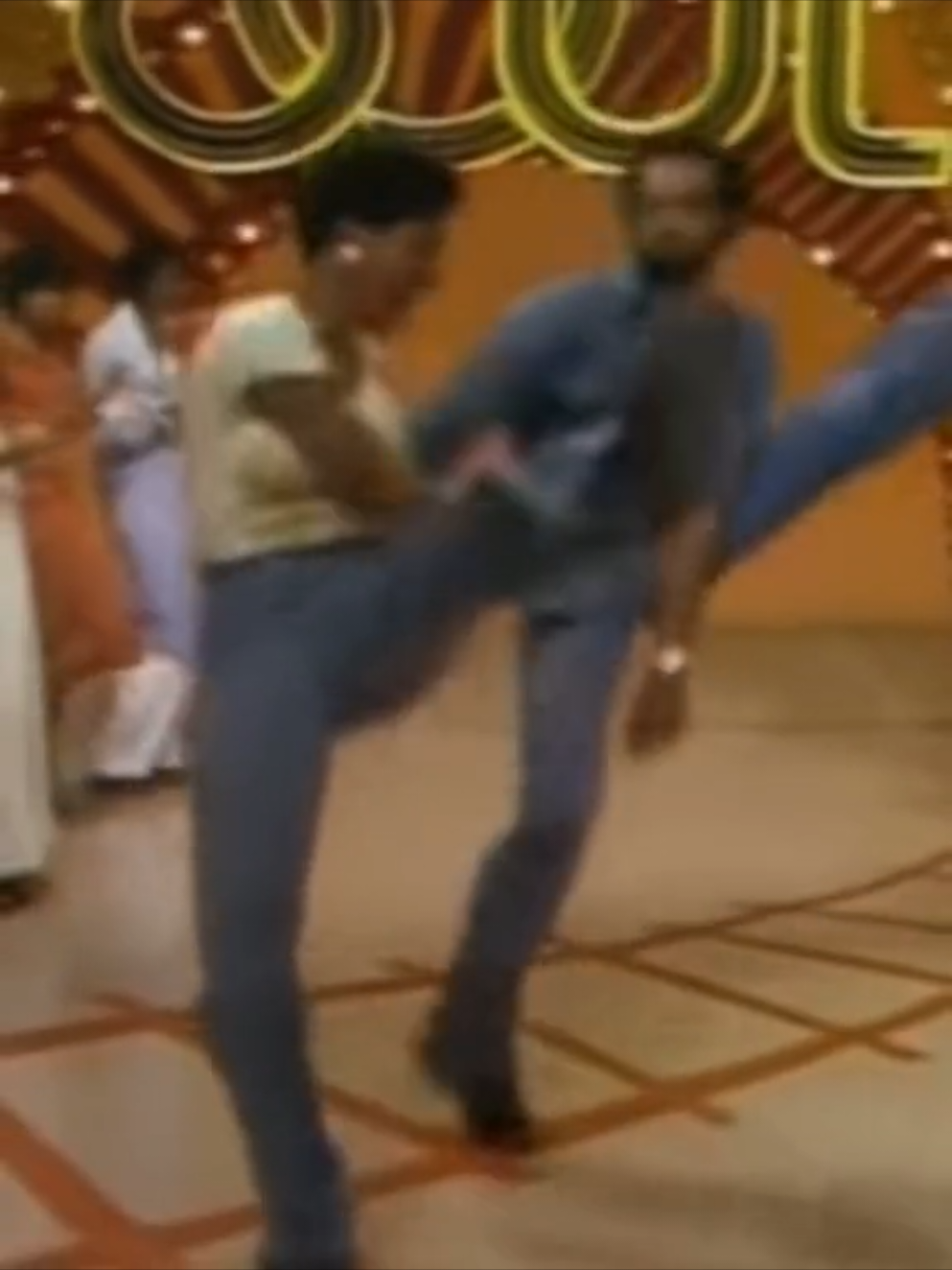 There Will Never Be Another Show Like The Soul Train. #soultrain #doncornelius #tightenuponyourbackstroke #soultraindancers #classictvshows #fyp #foryoupage #dance #backstrokin #thefatbackband 
