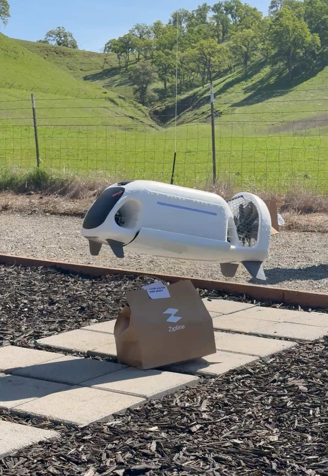 When you order the drone delivery option for lunch and the ETA is 90 seconds 👀