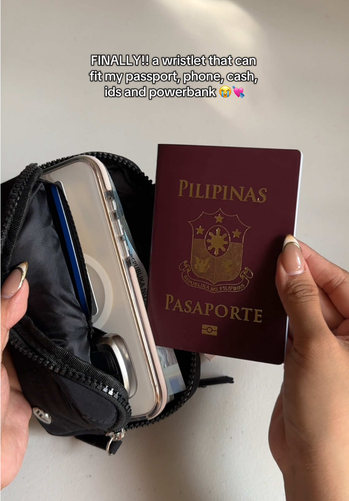 ang wallet ng mga tamad magdala ng bag!! 😭🤣 love my spacious wristlet wallet from @WESTBRONCO.PH #wallet #wristlet #westbronco #fyp #trending #viral 