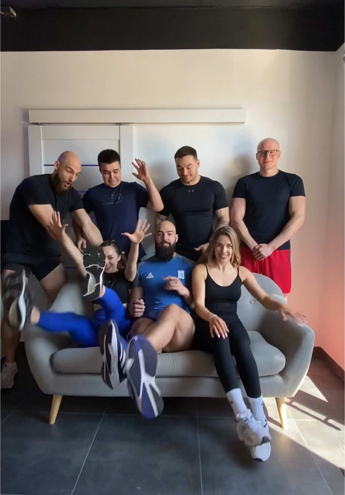 Приєднуйся до нагої IRON TEAM 💙 Тренуйся в кайф, з кайфовими тренерами, в кайфовому місці у Львові Чекаємо тебе🫵🏻 Піднімай свою ASS і вйо будувати тіло, яке давно залежалось в твоїх мріях 😏 запис на тренування в дірект 👇🏻 inst: iron.space_ #львів #тренажерний #тренажернийзал #зал #спортивнийзал #спорт #україна #вправи #схуднення #лфк #sport #lviv #ukraine #gym #здоровʼя 