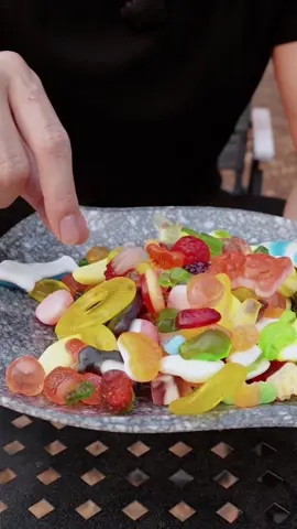 Kẹo Chip Chip & Kẹo Dẻo Panda Pẻn đang chạy chương trình khuyến mãi, mọi người tham khảo nha. #KẹoChipChip #KẹoDẻoPandaPen #KẹoDẻoNgon #ĐồĂnVặt #SnackNgọt #KẹoNgon #ĂnVặtTuổiThơ #PandaPen #Reviewnghiemtuc #LeanOnTikTok 