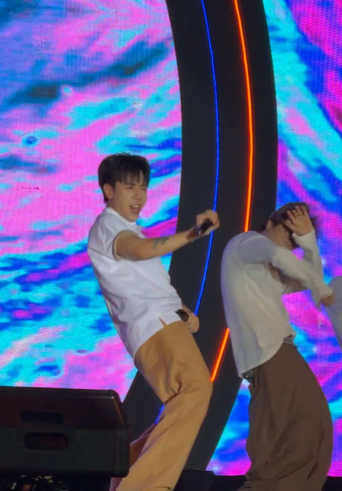 Tối nay tổng tài quậy banh cái TMU 🤣🤣 #quanghungmasterd #tongtai #viral 