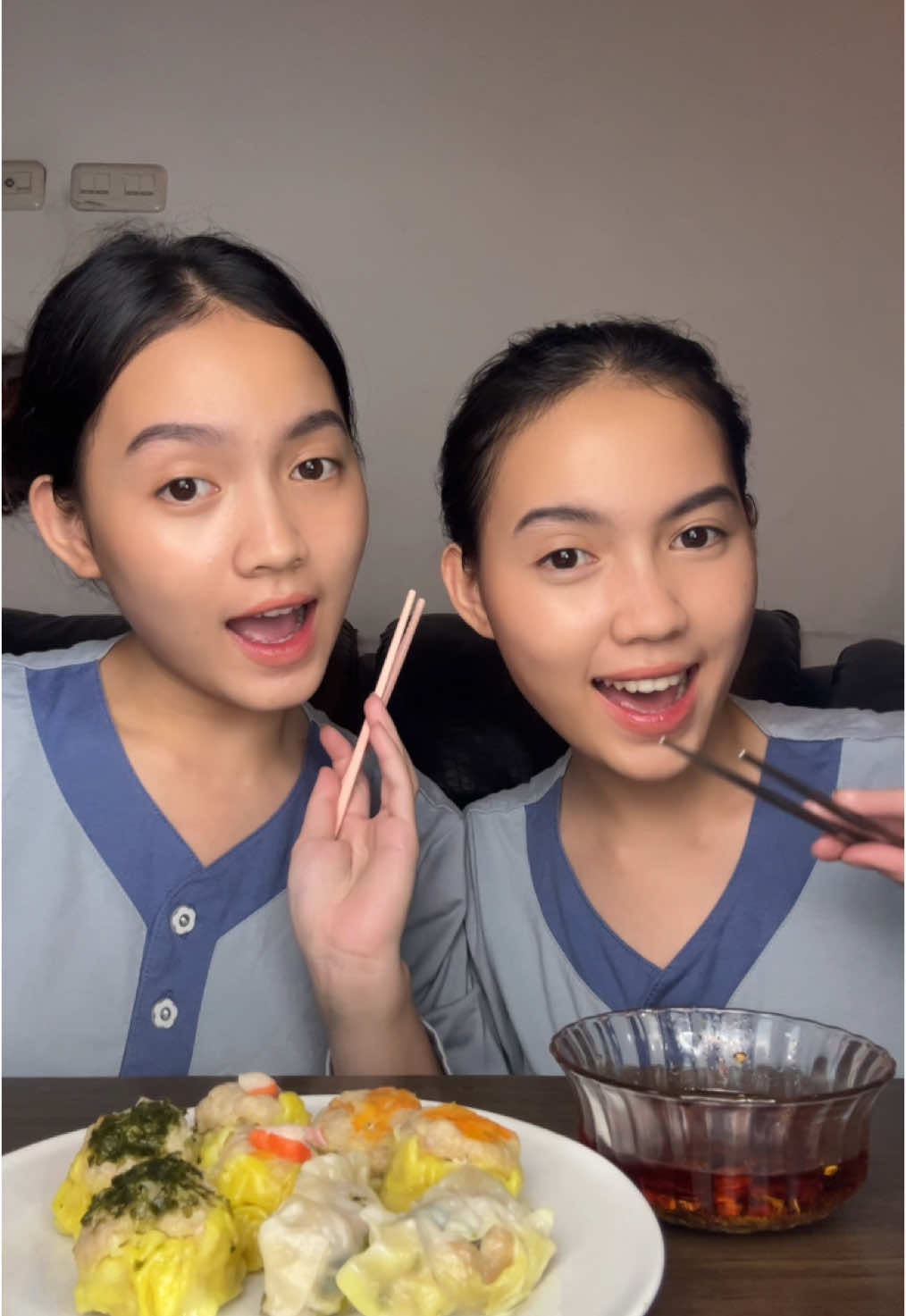 Siapa yang makan jam segini juga? @audriii 