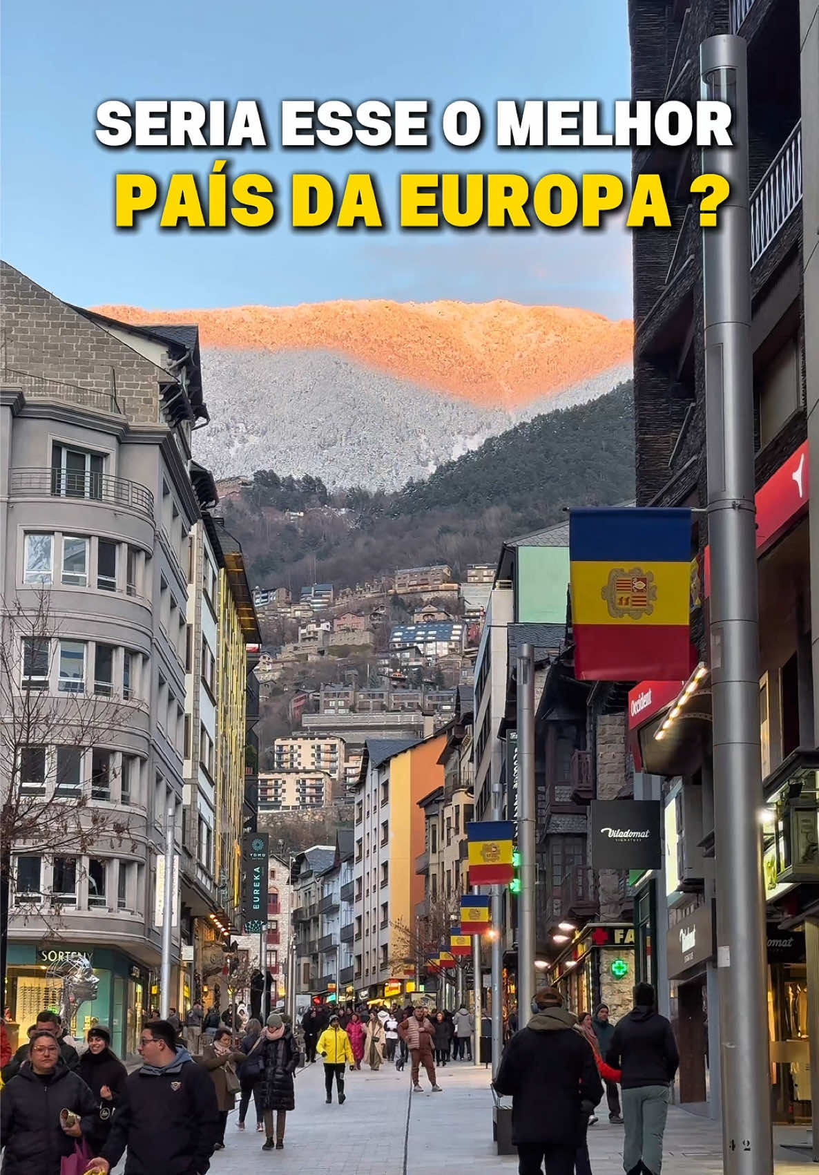 Andorra: O Paraíso Escondido entre a França e a Espanha! 🏔️🇦🇩 Esse é um dos lugares mais bonitos do mundo! Parece até a Suíça, mas é bem mais barato. Com montanhas cobertas de neve, lembra a Finlândia, mas tem sua própria identidade única. Além disso, abriga um dos maiores spas da Europa – e não, não fica em Londres! Brasileiros não precisam de visto para entrar nesse país, e ele é o destino perfeito para compras, já que as taxas de imposto por aqui são superbaixas (mas não é o Paraguai!). Acordar em Andorra é ter vistas maravilhosas todos os dias. A gastronomia mistura referências francesas e espanholas, então não tem erro: tudo é delicioso! Se você ama neve, aqui é o lugar certo – afinal, estamos nas montanhas! Dá para esquiar, andar de teleférico e ainda tomar um vinho curtindo a paisagem. A sensação é de estar dentro de um filme o tempo todo. Já anota aí: você precisa conhecer Andorra! Roteiro imperdível: 📍 Andorra la Vella – A capital, cheia de lojas, restaurantes e o famoso spa Caldea, um dos maiores da Europa. 🏔️ Grandvalira e Vallnord – Para quem ama esquiar ou quer aprender. São algumas das melhores estações de esqui dos Pirineus. 🚡 Mirante Roc del Quer – Uma passarela suspensa com uma vista surreal das montanhas. 🛍️ Avenida Meritxell – O paraíso das compras, com preços incríveis e produtos livres de altos impostos. 🏰 Sant Joan de Caselles – Uma das igrejas românicas mais bonitas do país, perfeita para fotos incríveis. 🥘 Experiência gastronômica – Experimente pratos típicos como escudella (um ensopado tradicional) e carnes grelhadas nos charmosos restaurantes de montanha. Já marca nos comentários quem vai com você nessa viagem dos sonhos! ✨