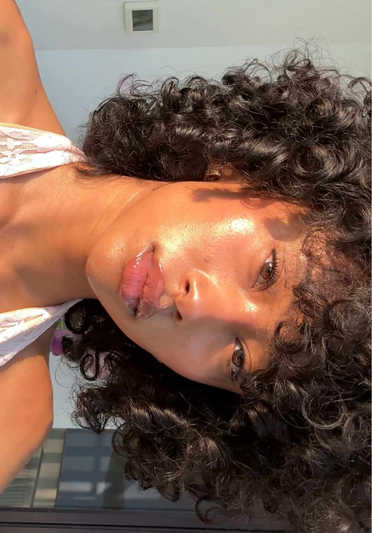 Sun kissed look 🧚 #sunkissed #sunkissedmakeup 