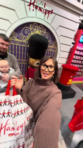 Hamleys and a trip down memory lane… i went into that interview room a young, slightly unhinged heartbroken girl which you all saw on your tv screens. I was tv gold let’s be honest. Now look at me! Walking back with my future husband and our baby boy 🩵