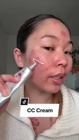 The ultimate skincare product for an even complexion and beautiful glow with @IG: @dewylouie and CC Cream ❤️ #erborianusa #cc #cccream #colorcorrection #skinperfector #spf25 #spfskincare #spfmakeup #skincaremakeup #centella #koreanskincare #kbeauty