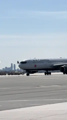 @Air Canada #YYZ #likе #fyp #happylife #views #you #Summer #aviation #toronto #tik_tok #trendingvideo 