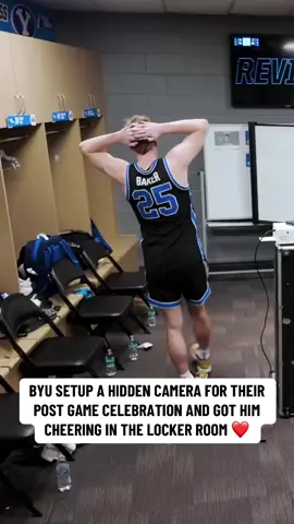This is what March Madness is all about 💙 @MarkTitusPod (via:@BYU Basketball) #MarchMadness #mbb 