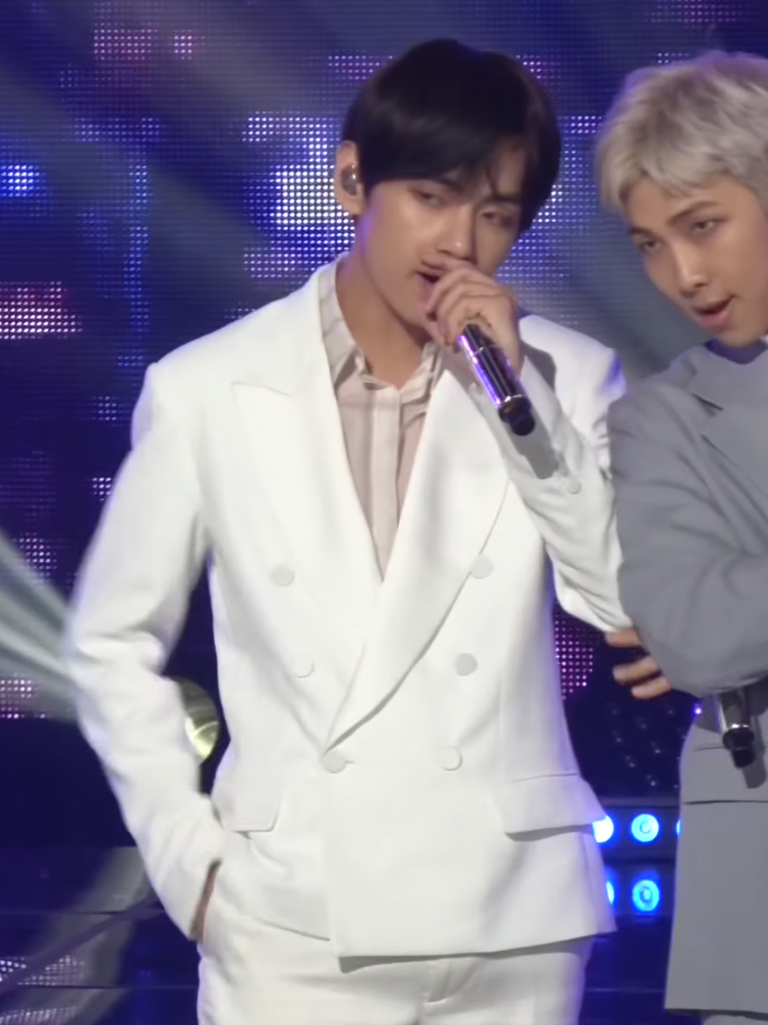 Boy With Luv - BTS V Fancam | 190426 #V #뷔 #BTS #방탄소년단 #BoyWithLuv #fancam #직캠 #okchoom3r #kpop #dance #dancing #viral #fyp #foryou #foryoupage #kpopfyp