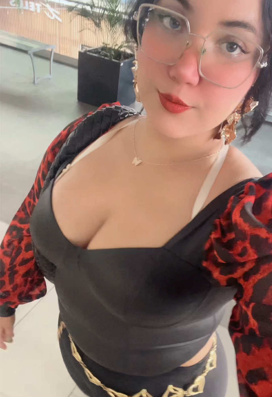 #rockenespañol #hijosdecain  #rock #guitarsolo #solodeguitarra #classicrock #coquette #lovely #rockgirl #curvy #curvygirl #curvyfashion #curvybodies #curvymodel #musclemommy #thick #cintura #cinturapequeña