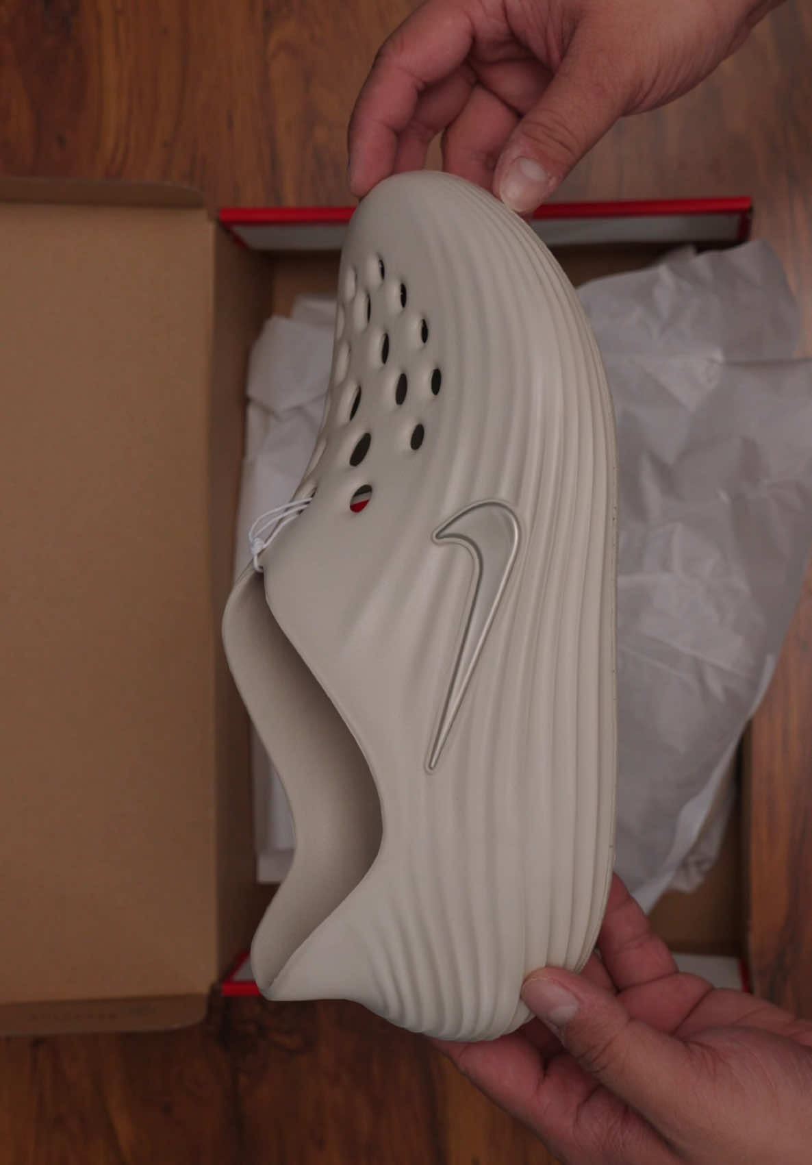 Unbox Nike ReactX Rejuven8  #unboxing #nikereactxrejuven8 #viralshoes #nike #rejuven8 #recoveryshoes #ttintang 