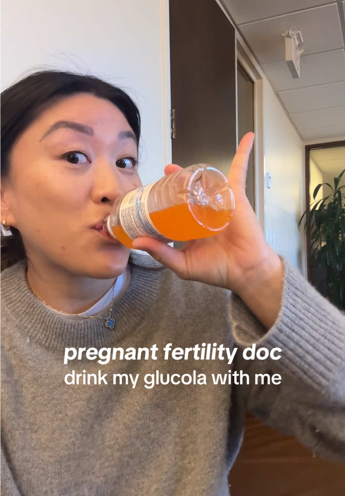 Pinkies up!!! #glucola #gestationaldiabetes #pregnancy #pregnant #medtok 