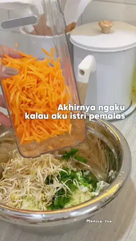 Bikin bakwan sayur makin sat set, praktis pula#pemotongsayur#parutan#parutansayur#parutanserbaguna 