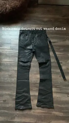 ricky #rickowensdrkshdw #fyp #rickowens #waxeddenim #archivefashion 