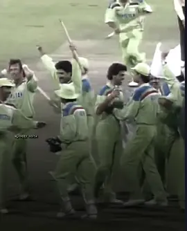 On This Day in 1992  🇵🇰❤🫶🎧 #ramzan2025 #foryou #foryoupage #standwithkashmir #fypシ #fyp #viewsproblem #cricket #cricketlover #pakistan #pcb  #unfreezemyaccount #1millionaudition #illu #trending #j3rry_3dit #hblpsl #psl10 #psl2025 #decadeofhblpsl 
