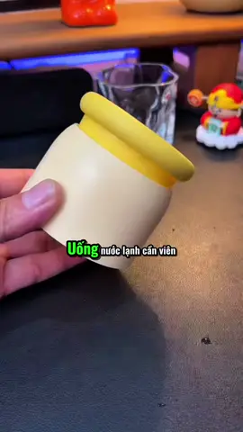 Điều hạnh phúc nhất đối với tôi vào mùa hè là làm một quả cầu đá lớn. Nó dễ vận hành và thậm chí uống đồ uống cũng vui!! #khuonlamdahinhtron #tienich #thietthuc #giadungnhabep #creatorsearchinsights #jizonguyen 