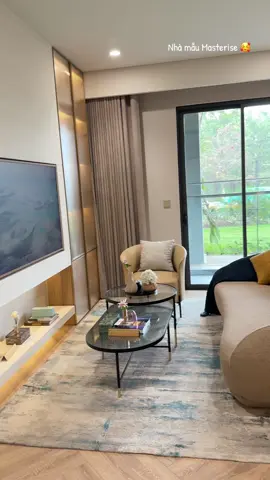 Dẫn khách đi xem nhà mẫu của Masterise, đi xem nhà mẫu thật sự rất cảm xúc luôn ạ. Tinh tế đến từng góc nhỏ, nhìn nhà thô khách còn phân vân, xem đến nhà mẫu là đặt bút kí rốp rẻng luôn ạ 💓💓💓#masterisehomes #masteriseoceanpark2 #masterisetrinitysquare #vinhomesoceanpark #vinhomesoceanpark2 #chungcuhanoi #chungcucaocap 