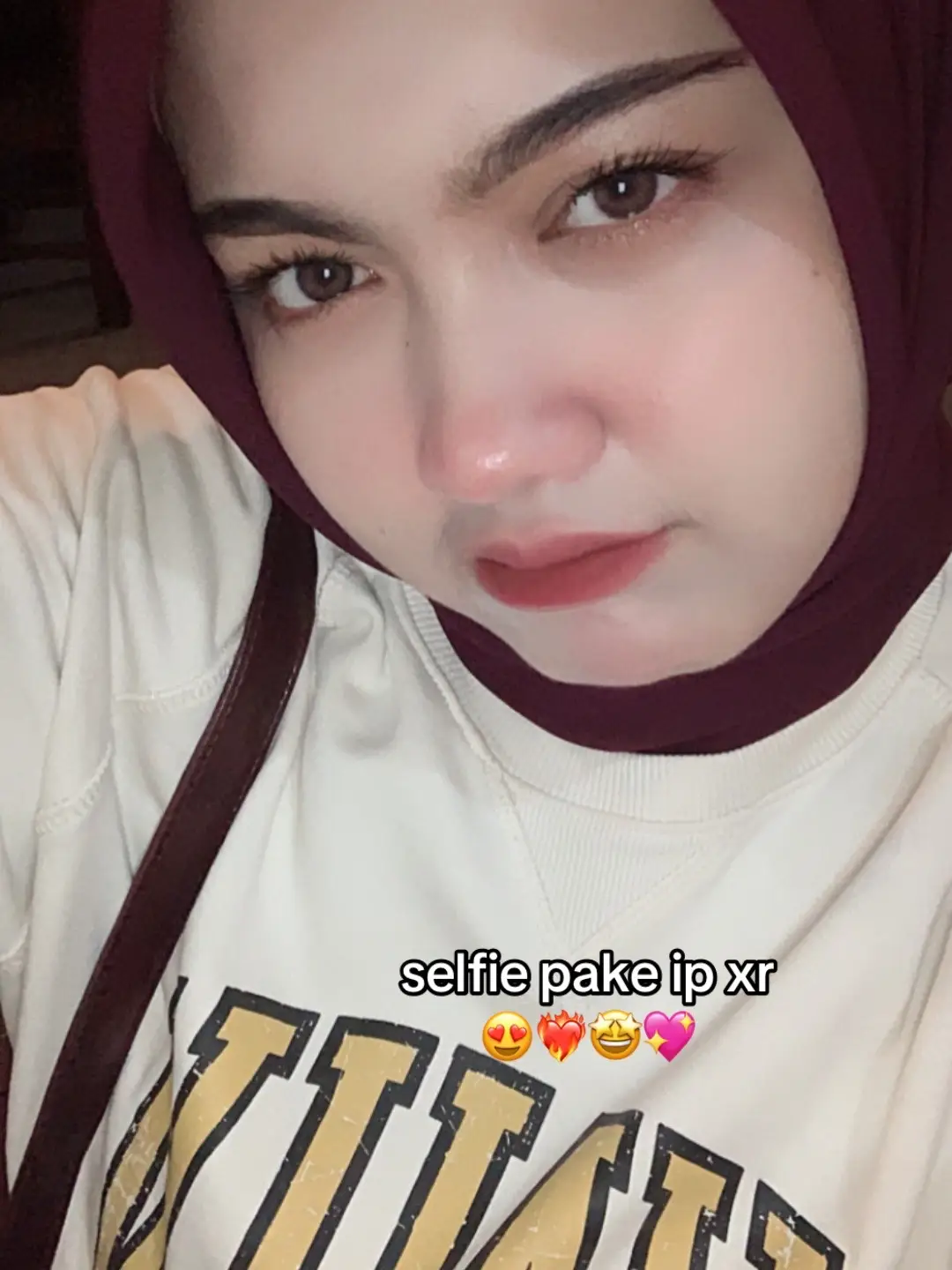 sebagus itu selfi pake xr apalagi mukanya mulus karna pake @GloglowingOfficial 💗