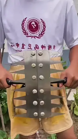 dụng cụ làm cỏ tiện lợi. #dungculamco #xuhuong #giadungtienich 