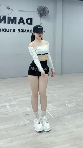 Rời bỏ nơi em biết anh có vui bên người??? #dancechallenge #TikTokDanceVN #poppyyy0101 